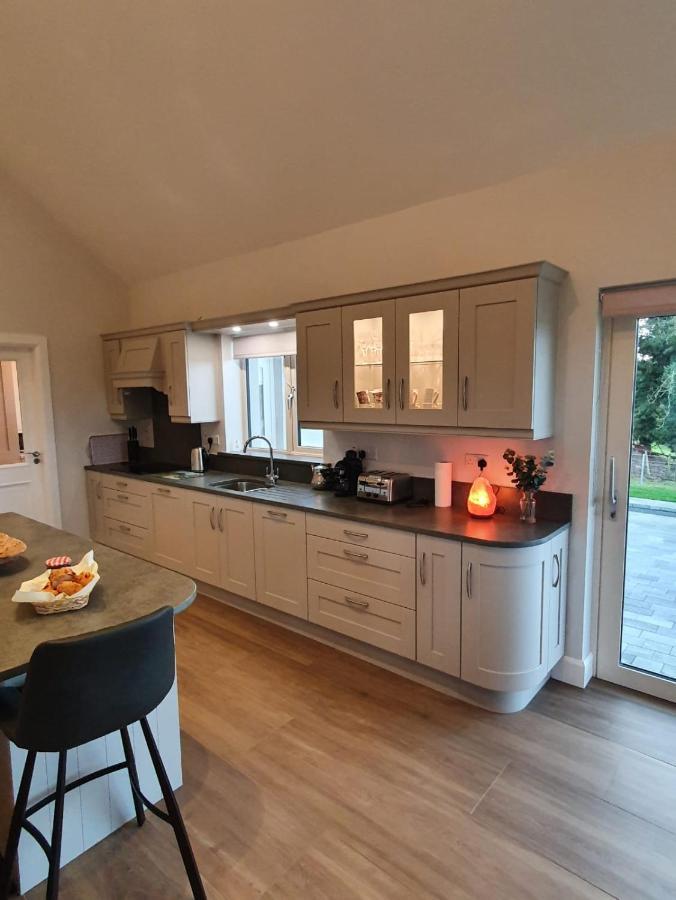 Claragh Cottage キャヴァン エクステリア 写真
